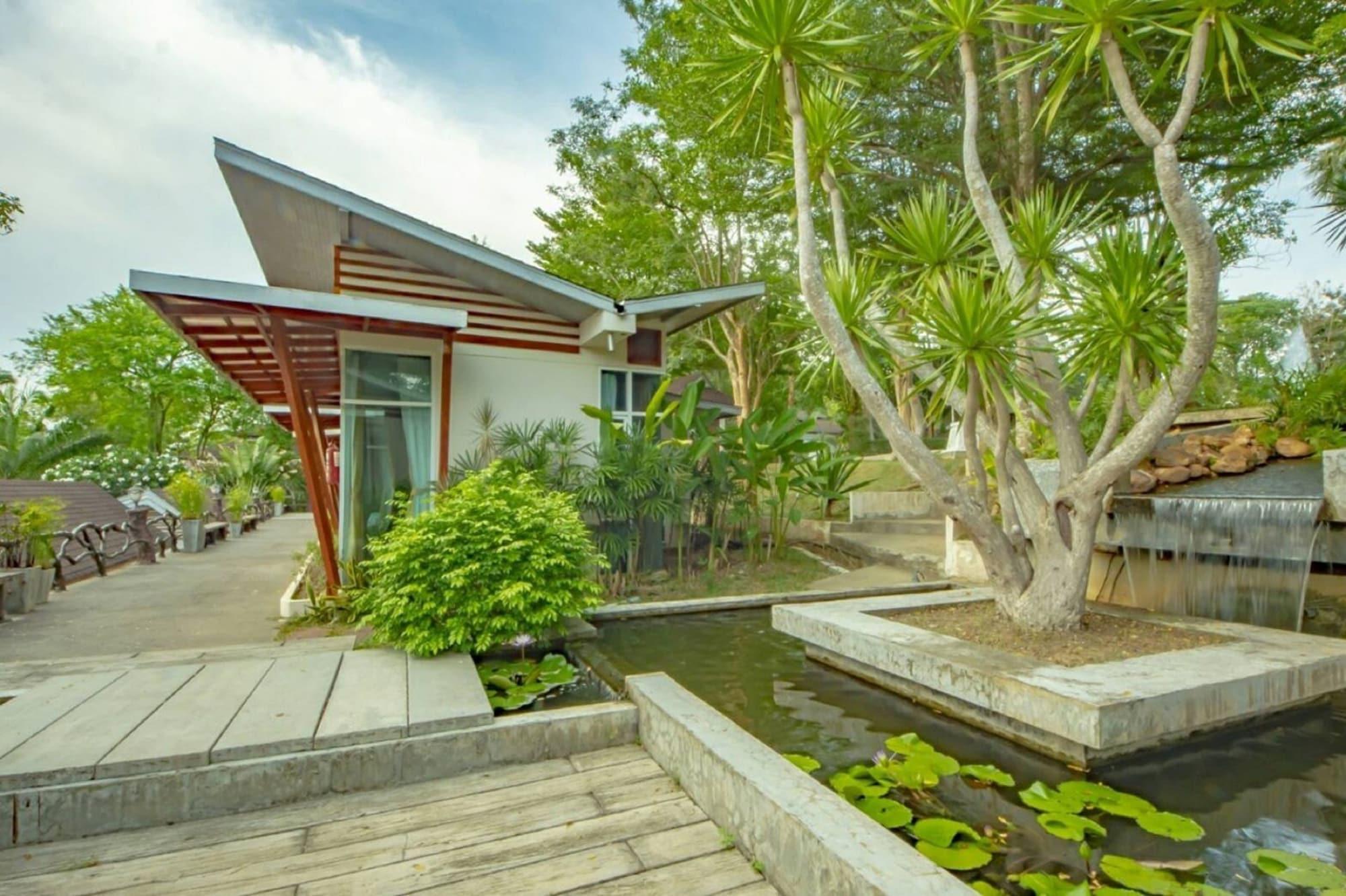 Nana Resort Kaeng Krachan Exterior photo